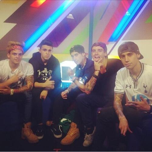 
Another picture of the Janoskians at MTV UK
