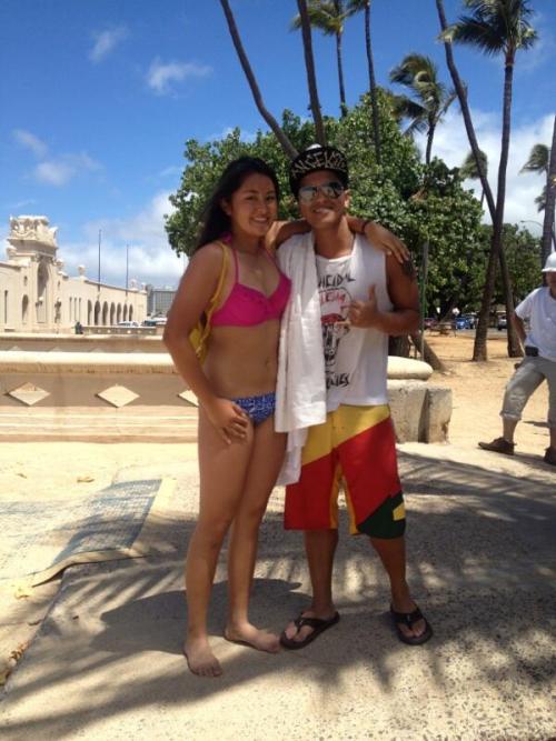 Bruno and a fan in Hawaii