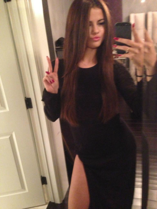 New/Old photo of Selena (c)