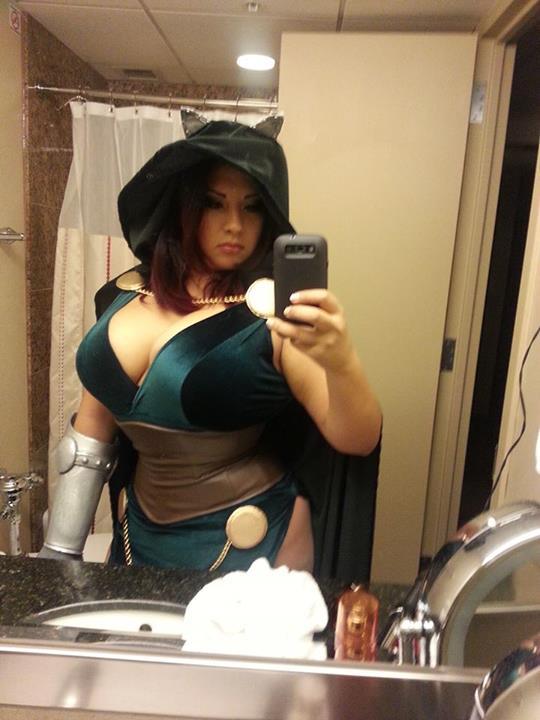 Pinup Of The Day : Ivy Doomkitty