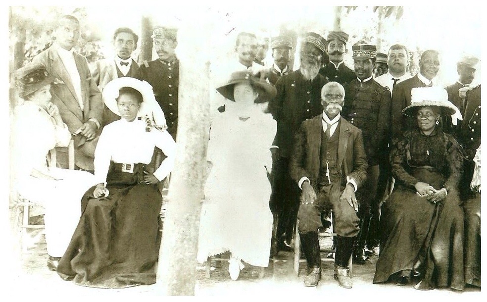 Daughter and Wife of President Antoine Simon.  Haiti c.1910Vanésila Simon(L) &amp; Uranie Adélaïde Mentor(R)