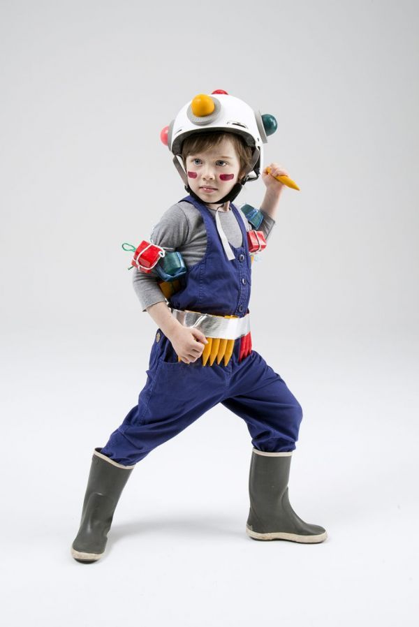 (via The Most Fun Thing Ever: Crayon Shoes and Helmets - Neatorama)