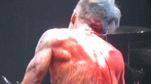 30secondstomars-gifs:

ageofmars:


Shannon Leto during The Race, Color War, Paris, France.

he looks bloODY

for a second i thought he had either murdered someone or hurt himself due banging too hard

That just scared the shit outta me!