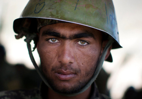 Afghan soldiers take lead as U.S. backs out
http://photos.denverpost.com/2013/05/28/photos-afghan-soldiers-take-lead-as-u-s-backs-out/
with Kathy Gannon’s story
https://bigstory.ap.org/article/fighting-season-testing-ground-afghan-force