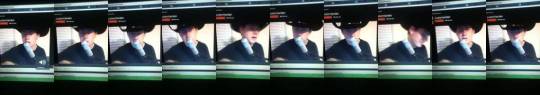 Justen did a Ustream a few minutes ago and he sang a One Direction song. I like his version better xD
