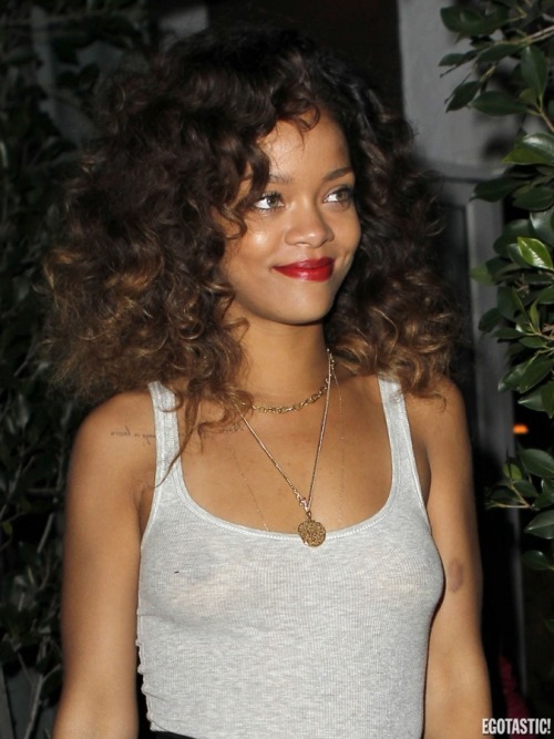 Rihanna knew that when the light hits her tank top her boobs will be revealed&#8230;trust me she knew&#8230;