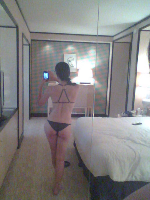 Adrianne Curry Posing in a Bikini on Twitter&#8230;