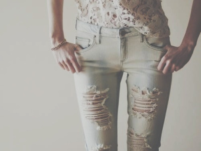 Jeans | via Tumblr - image #1878711 on Favim.com