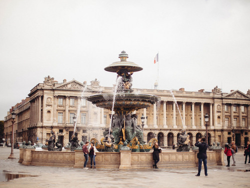 arunaea: Vive Paris by Carrie WishWishWish on Flickr.