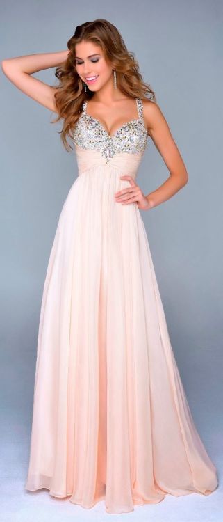 Cute long prom dresses for teens