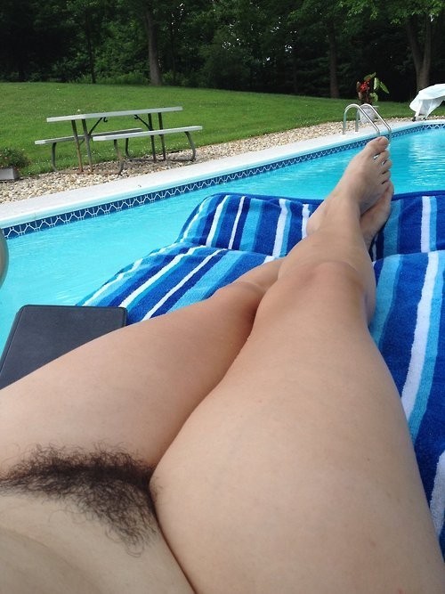Long xxx At the swimming pool 8, Hairy fuck picture on evaporn.nakedgirlfuck.com