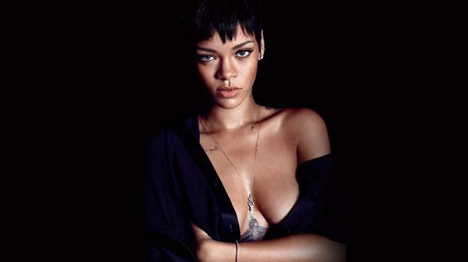 Rihanna snake sex picture club