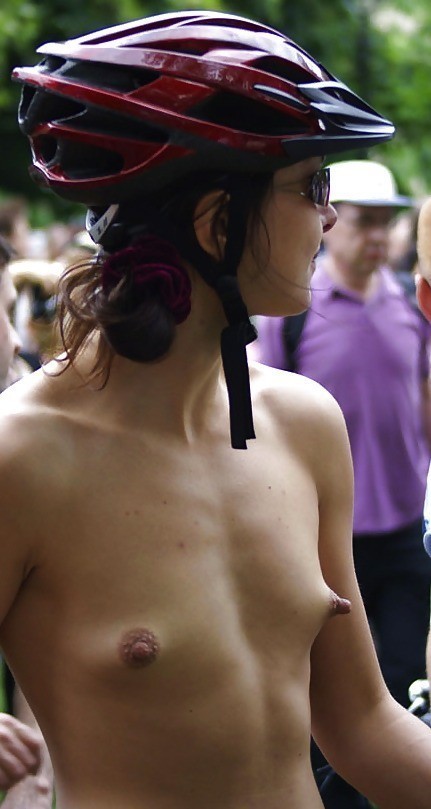 Hot porn pictures Asian voyeur 10, Sex mom fuck on camfive.nakedgirlfuck.com