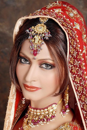 Indian bridal eye makeup