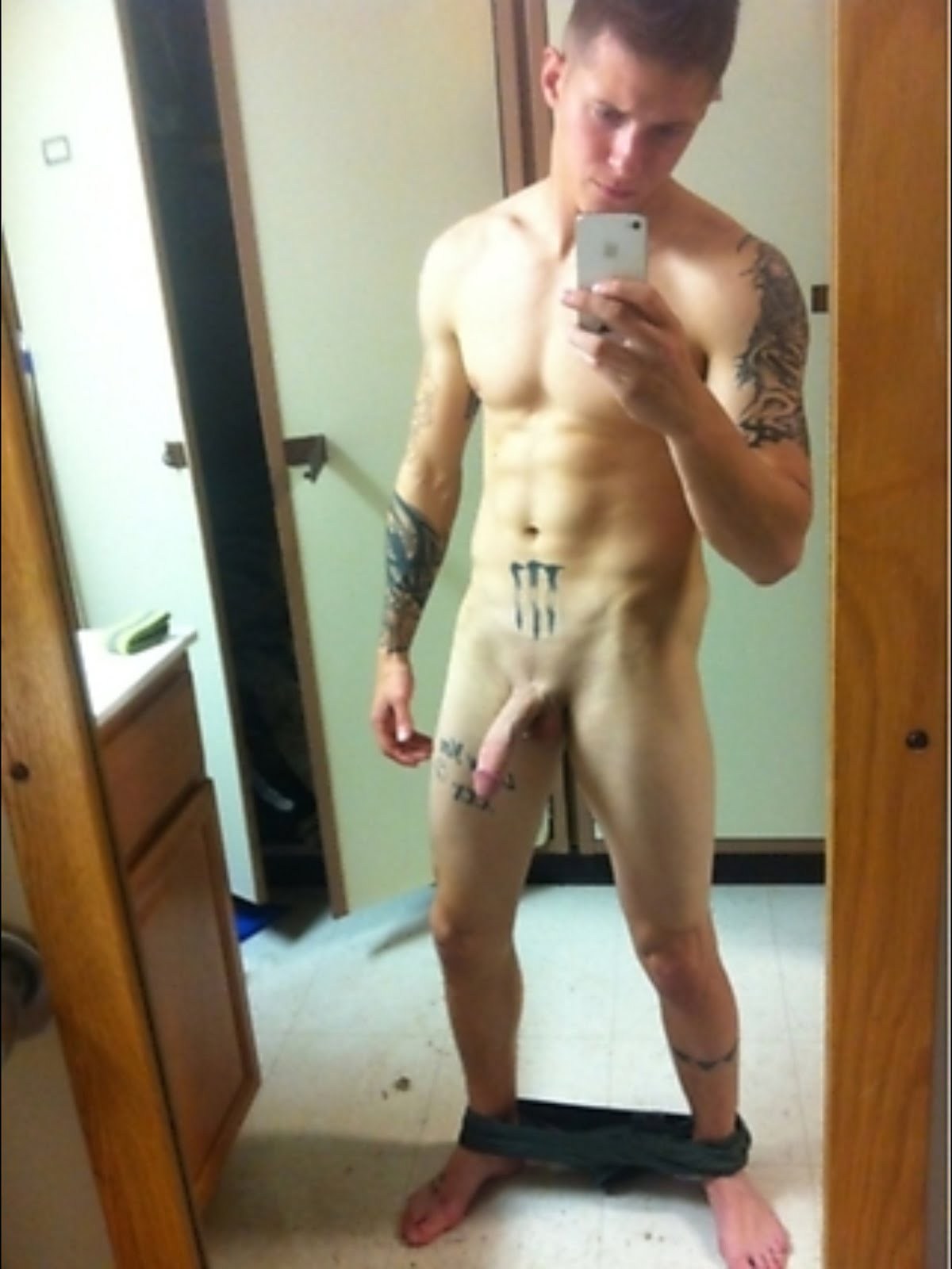 Naked Guy Mirror Selfie No Face Long Xxx