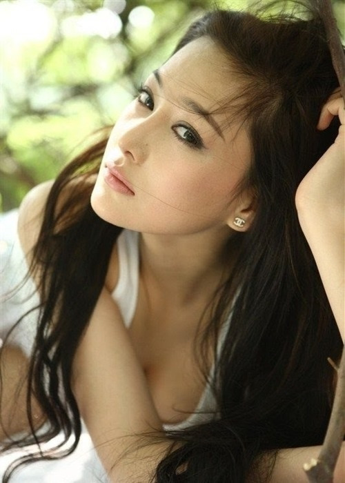 Asian beauty vivian