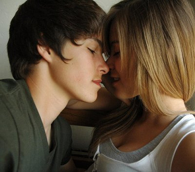 Very young teen boys kissing