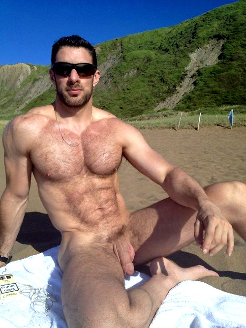 Daddy hairy chest on the beach