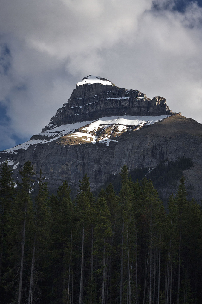 tearingdowndoors: Banff National Park (By Tucapel) 