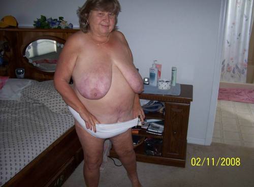 Mature old granny fat ass