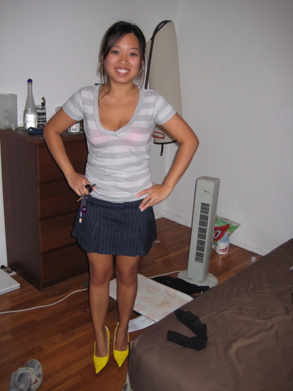 Jizz free porn Asian girl in a skirt 6, Milf picture on camsolo.nakedgirlfuck.com