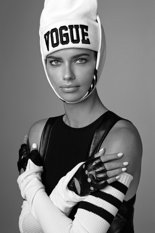 senyahearts: Adriana Lima in “Ridiculously Gorgeous” for Vogue Italia, June 2014 Photographed by: Steven Meisel 