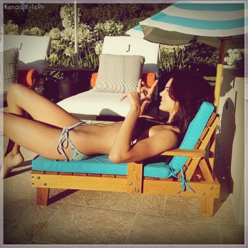 Kendall jenner instagram bikini