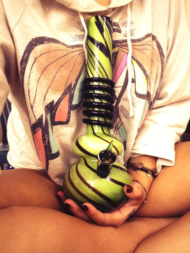 Water pipe party