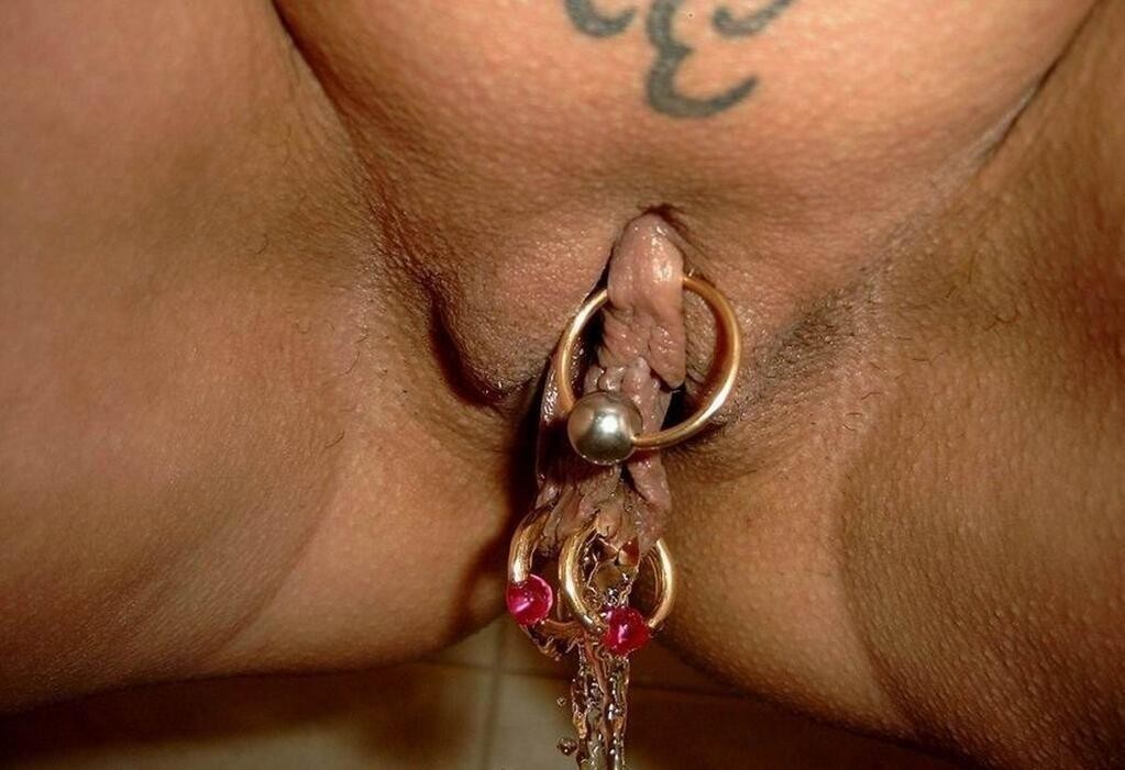 Tatoos piercing