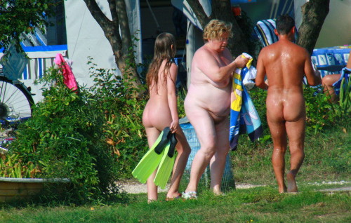 Fkk family nudist camps