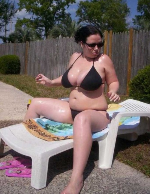 Chubby black girl bikini