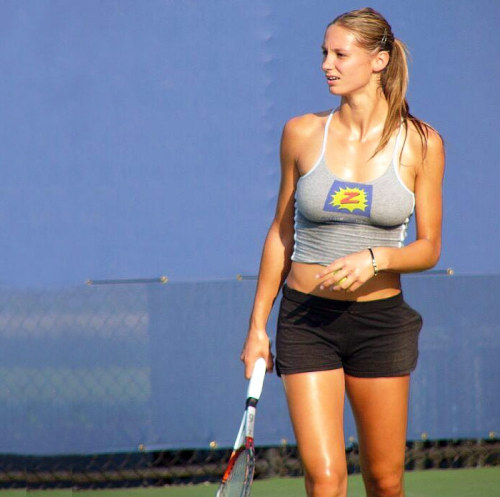 Hot female tennis players
