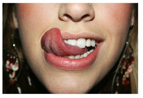 Tongue Kiss 16