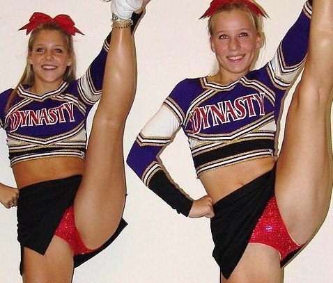 High school cheerleaders splits