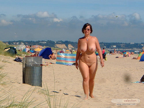 Beach wide hips small waist nude